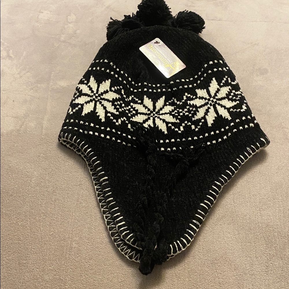Black and White Snowflake Knit Hat